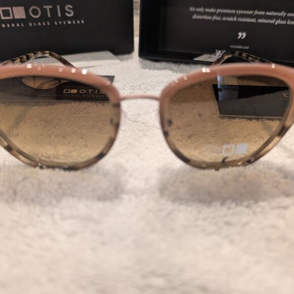 OTIS SUNGLASSES POLARIZED MINERAL GLASS SCARLETT ROSEWATER TEAK NEW - Picture 5 of 7